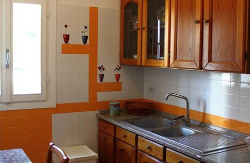 Modigliana House | Vacation Home "Re Piano I Fiori" with Balcony, Shared Pool & Wi-Fi