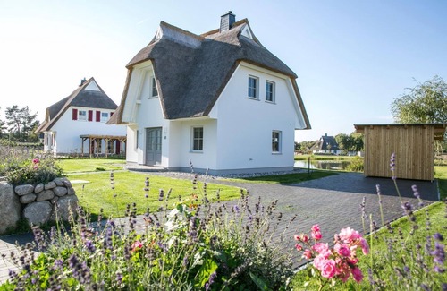 Bodstedt House | Vacation home Seeschwalbe 60 - Holiday home Seeschwalbe 60 - Close to nature