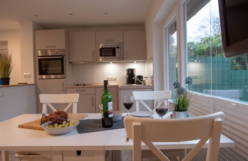 Stickenbuttel House | Vacation home Seestern with modern furnishings and fenced garden