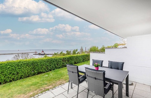 Sassnitz Apartment | Vacation home Trelleborg, apartment 1 sea view - Holiday home Trelleborg apartment 1
