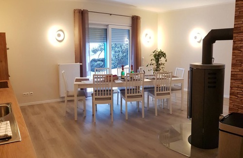 Frauenwald House | Vacation home Victoria - with fireplace in Frauenwald am Rennsteig