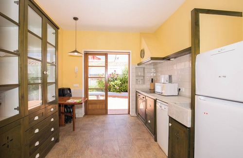 Ciudadela House | Vacation Home "Villa Republica Argentina" near Beach with Private Terrace & Wi-Fi