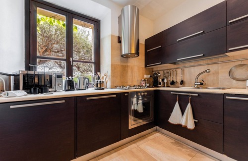 Villasimius House | Vacation Home "Villa Rokkaria" with Private Terraces, Shared Tennis Court & Wi-Fi
