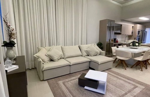 Zimbros House | Vacation Home with Pool in Bombinhas
