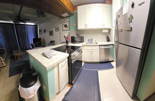 Makaha Condo | Vacation In Paradise At Makaha Area in a Legal NUC
