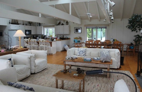 Block Island Cottage | Vacation Paradise, Huge, heated pool, Great room, Pool Room, Tons of Fun