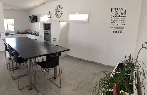 Saint-Jean-de-Vedas Villa | VACATION RENTAL VILLA NEAR MONTPELLIER