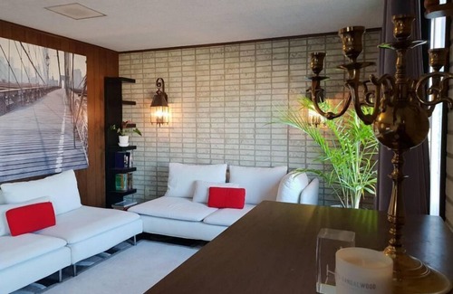 Niagara Falls House | Vacation Rental for long term, full furnished