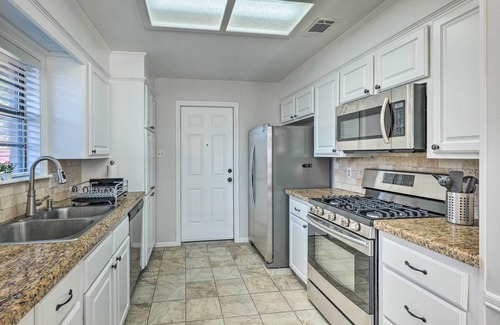 Wheeler Ridge Cottage | Vacation Rental Home Near College Station