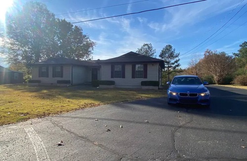 Lexington House | Vacation rental home Lexington