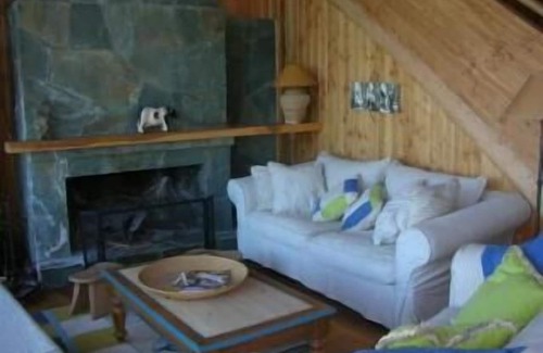 Pucon House | Vacation Rental. Own river with Mountain Views. Near Pucon
