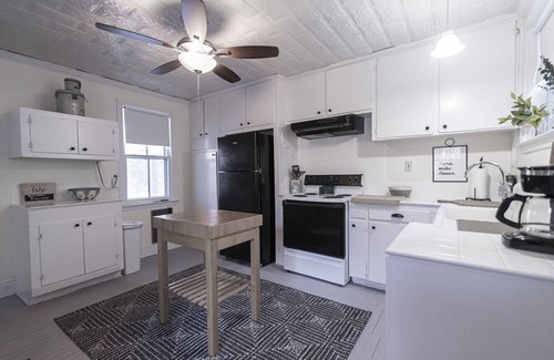 Bolivar House | Vacation Rental: Schilling House