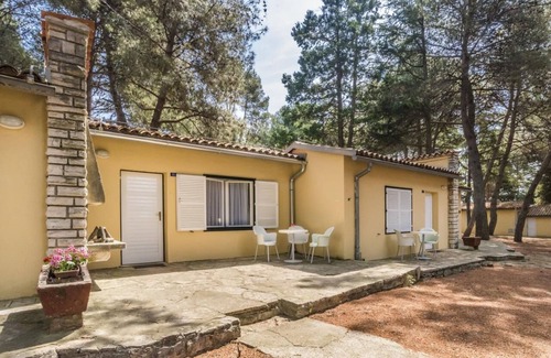 Basanija Apartment | Vacation resort Savudrija Bungalow with seaview 2TMG incl. half board for 3 persons