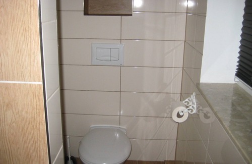 Neverin Apartment | Vacation room (2) Distance to the A20 8 minutes, to Neubrandenburg 10 minutes