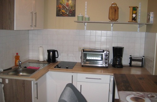 Neverin Apartment | Vacation room (4) Distance to the A20 8 minutes, to Neubrandenburg 10 minutes