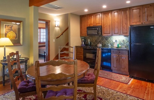 Tamarack Cottage | Vacation Station Cottage - Ski In/Ski Out Cottage | Private Hot Tub