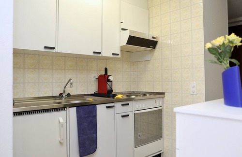 Orselina Apartment | Vacation studio on the 3rd floor ideal for 1-3 people