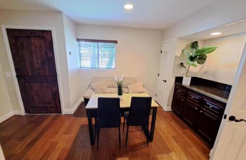 University City Apartment | -Vacation two bedroom La Jolla luxury condo