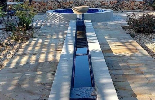 Almancil Villa | Vacation Villa Algarve - Pool Gardens Lake Coast 3 miles, Faro airport 7 miles.