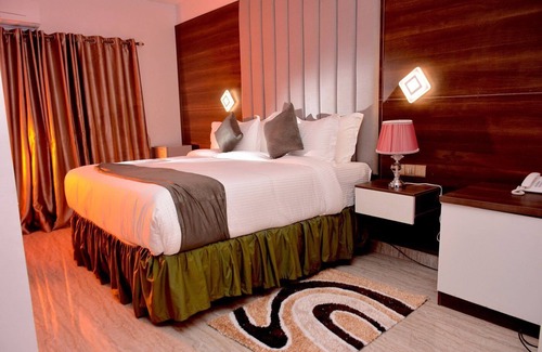 Asaba Hotel | Vacation Villa Hotel and Suites