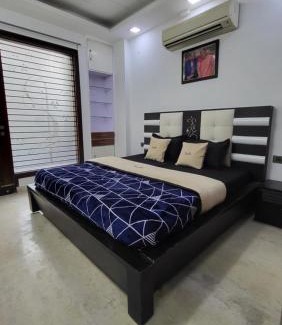 Pitampura Apartment | VacationBuddy Opulent Homestay 2 BHK Pitampura NSP