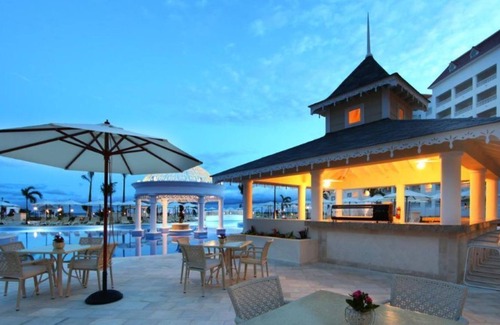 Runaway Bay Resort | Vacay at Runaway Bay Adult Only All Inclusive Resort