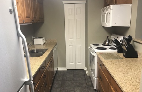 Vail Condo | Vail 2 Bed Condo Sleeps 6 Pool HotTub on Bus Route STR# 007777