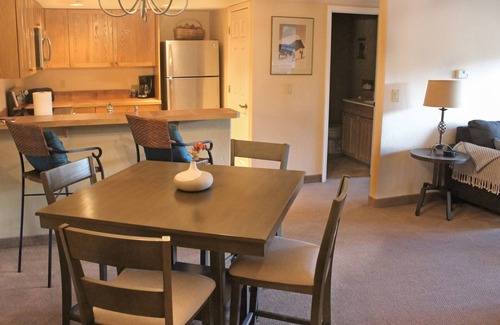 Edwards Condo | Vail Valley Condo-Downdown, Pool/Hot Tub, Ski, Bike, Fish, Restaurants, Movies