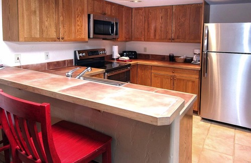 Edwards Condo | Vail Valley Condo-Downdown, Pool/Hot Tub, Ski, Bike, Fish, Restaurants, Movies