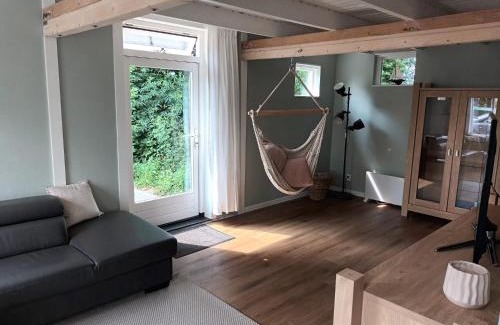 Municipality of Hoorn House | 'Vakantiehuisje Natuurlijk! - nabij molen, meer, strand & stad'