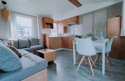 Jabbeke Ski Chalet | Vakantiepark Klein Strand - Premium Chalet 4p