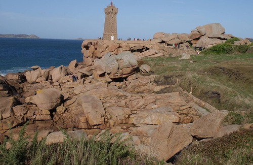 Pleneuf-Val-Andre Cottage | VAL-OCEAN, new independent rental, r. d.c, in PLENEUF-VAL-ANDRE.