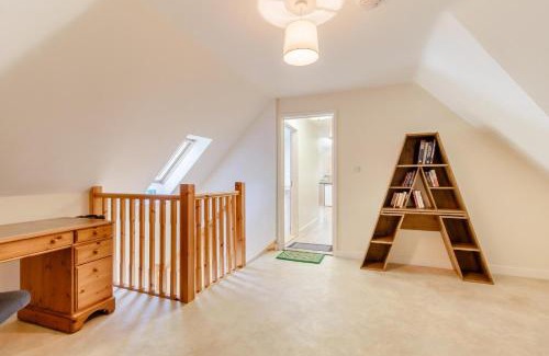 Hollesley Apartment | Vale View