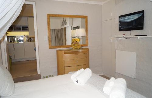 Voelklip House | Valentines Hermanus