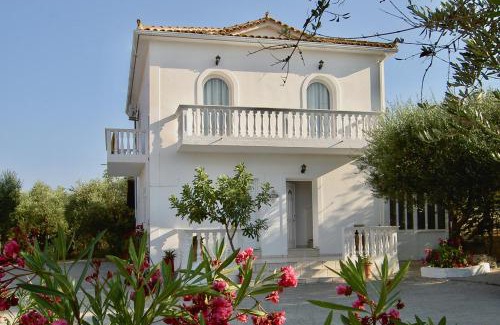 Ano Vasilikos Apartment | Valentino Villas & Apartments