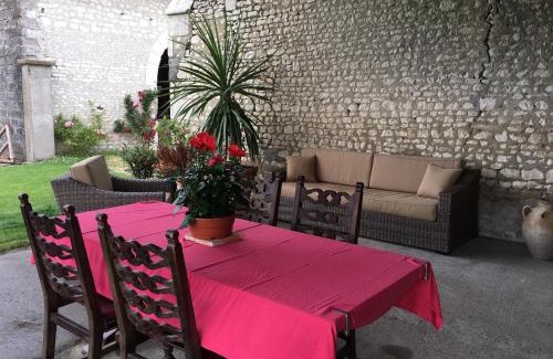 Champigny-sur-Veude House | VALINIERE VILLAGE maison détente TENNIS ET PISCINE
