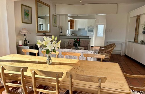 Voelklip House | Valinor - Grotto Beach
