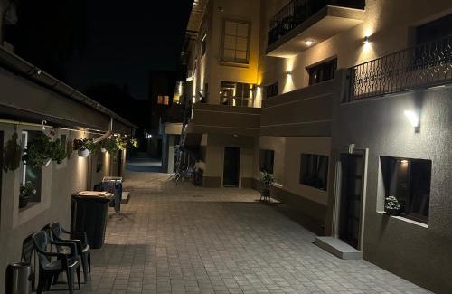 Militari House | Valivillas Studio & Apartaments