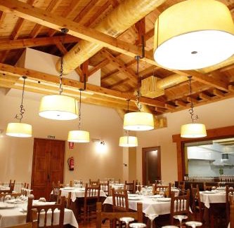 Castrocontrigo Hotel | Valle Del Eria Hotel