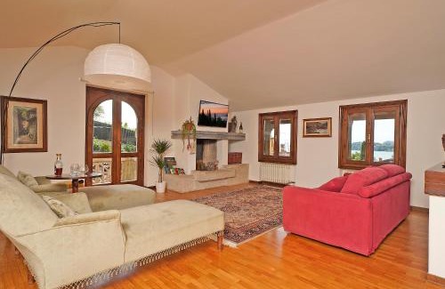 Morgnaga Apartment | VALLE FIORITA 42 - Lake view apartment