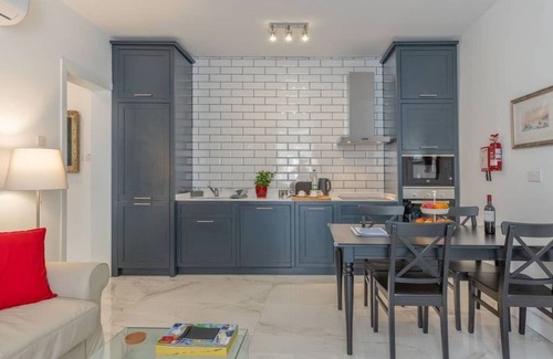 Valletta Apartment | Valletta nineteen hundred, New Lovingly renovated central Valletta apartment