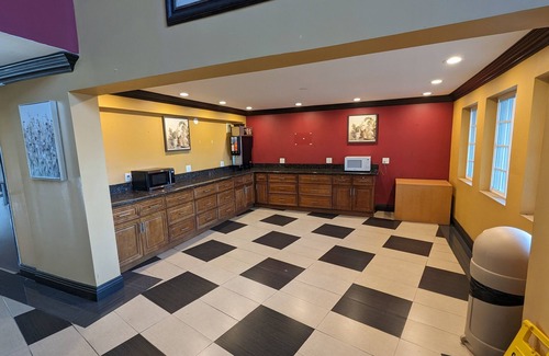 Mission Hills Hotel | Valley Inn