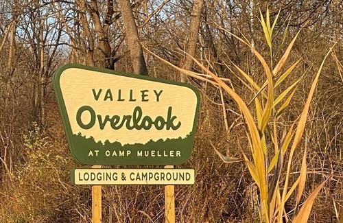 Cuyahoga Falls RV Rental | Valley Overlook, heart of Cuyahoga Valley National Park - Glamping Tent P11