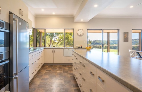 Ferguson House | Valley View – Ferguson Valley Escape