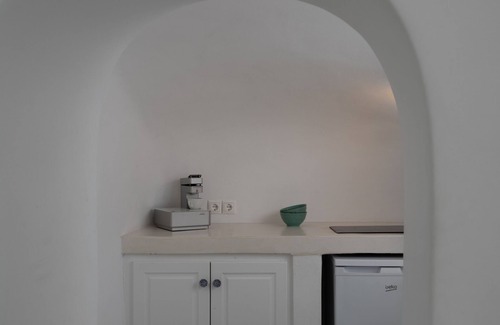 Pyrgos House | Valsamo Suites