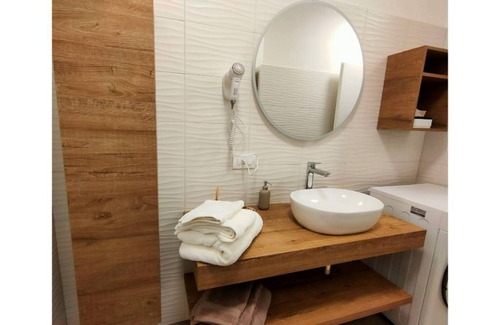 Valtellina Apartment | VALTELLINA VACANZE RETICHE elegant brand new apartment 80m2 near railway station