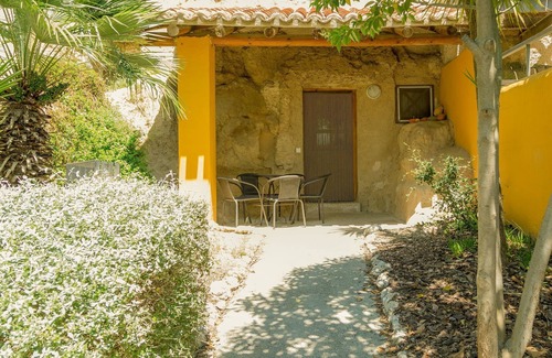 Valtierra House | Valtierra: country holiday home - 6 rooms - 8/10 persons