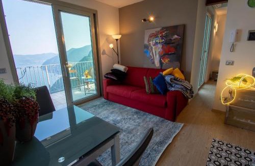 Plassi Apartment | Van Gogh - beautiful lake Iseo view and swimming pool