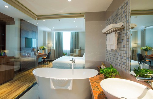 Ninh Kieu Hotel | Van Phat Riverside Hotel