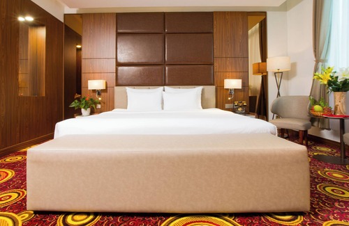 Ninh Kieu Hotel | Van Phat Riverside Hotel